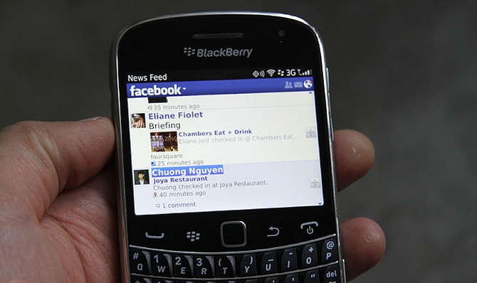 blackberry-facebook