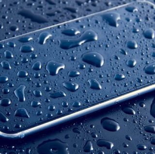 iPhone 8 будет стеклянным
